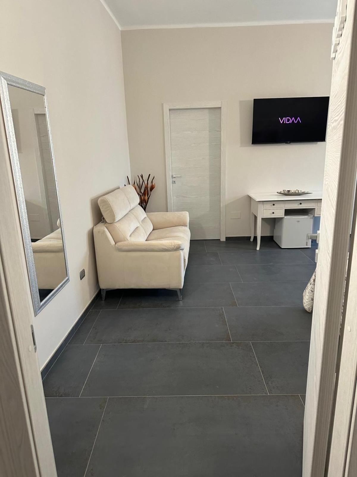Li Cumpari Salentini Apartment Лече Екстериор снимка