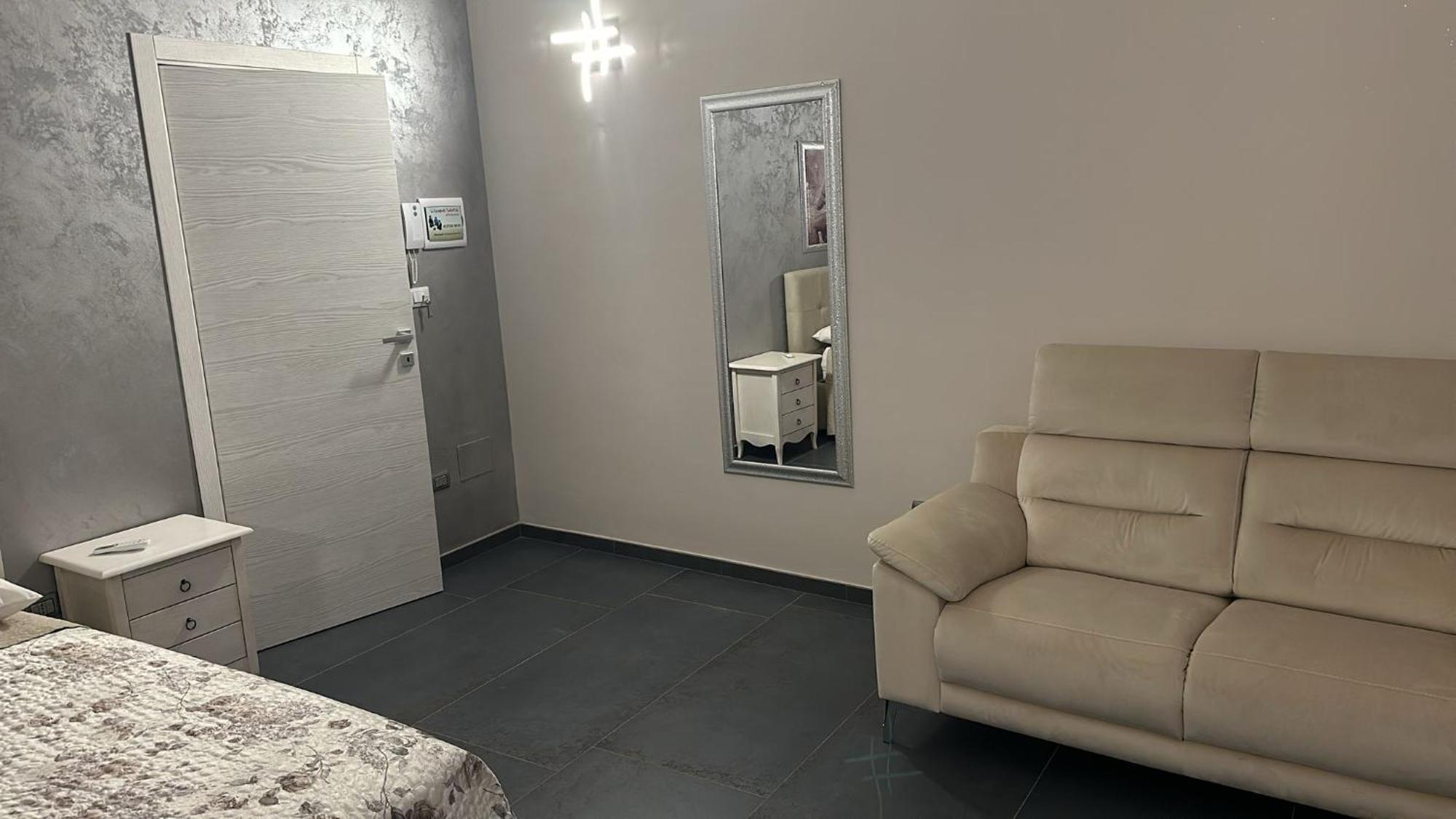 Li Cumpari Salentini Apartment Лече Екстериор снимка