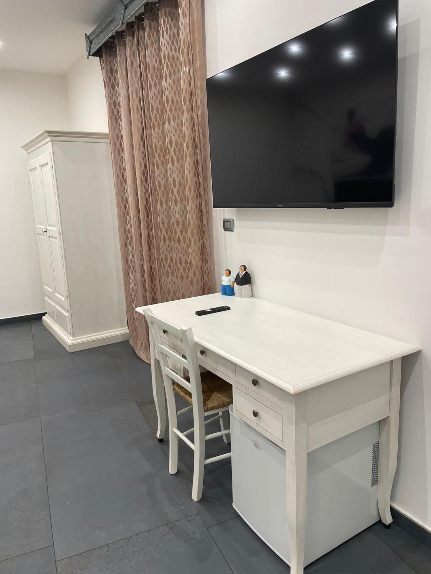 Li Cumpari Salentini Apartment Лече Екстериор снимка